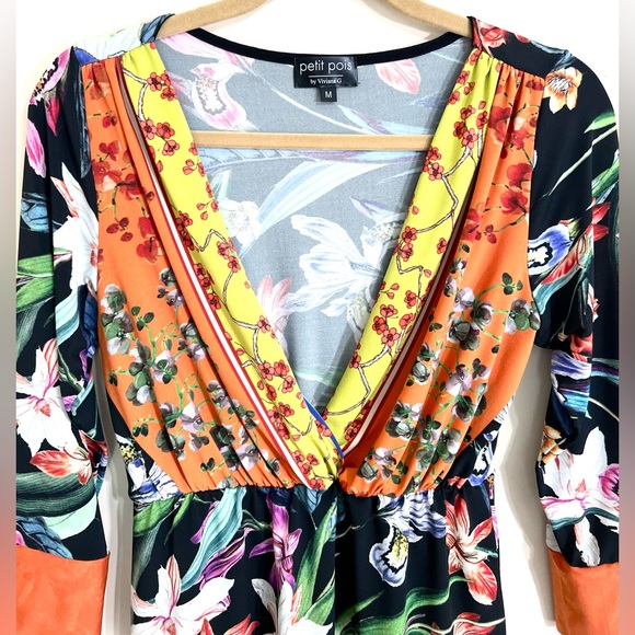 PETIT POIS Women’s 3/4 Sleeve V Neck Top M Mixed‎ Floral Artsy Boho Tropical - Picture 2 of 14